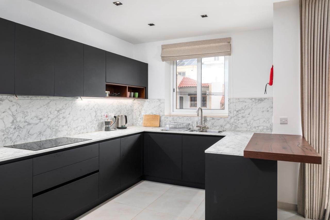 Modern 3Br Stylish Apartment With Large Balcony - Close To St Julians And St Georges Bay Is-Swieqi Esterno foto