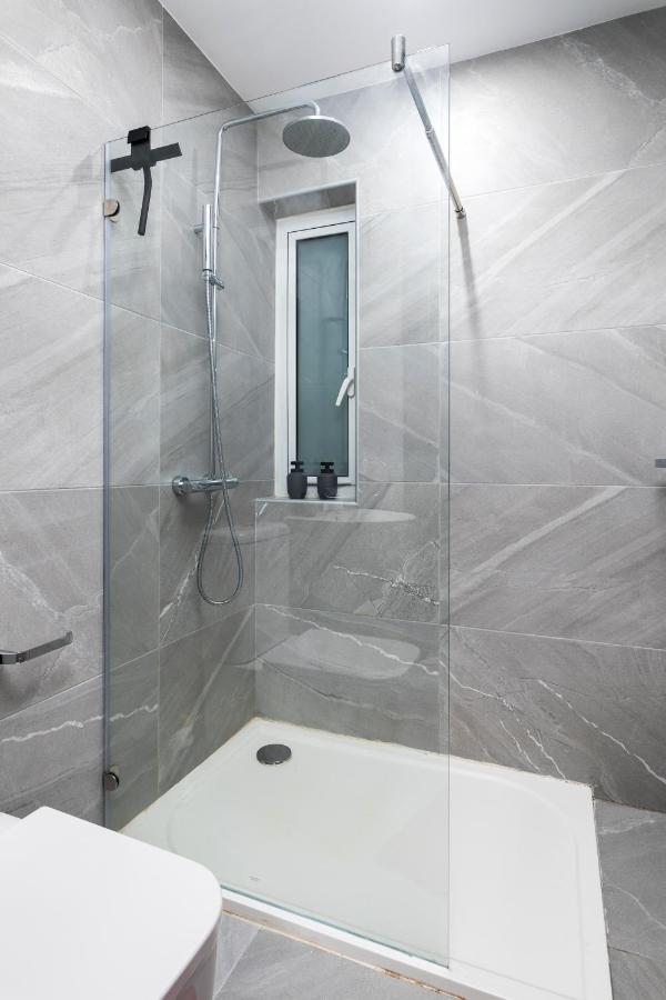 Modern 3Br Stylish Apartment With Large Balcony - Close To St Julians And St Georges Bay Is-Swieqi Esterno foto