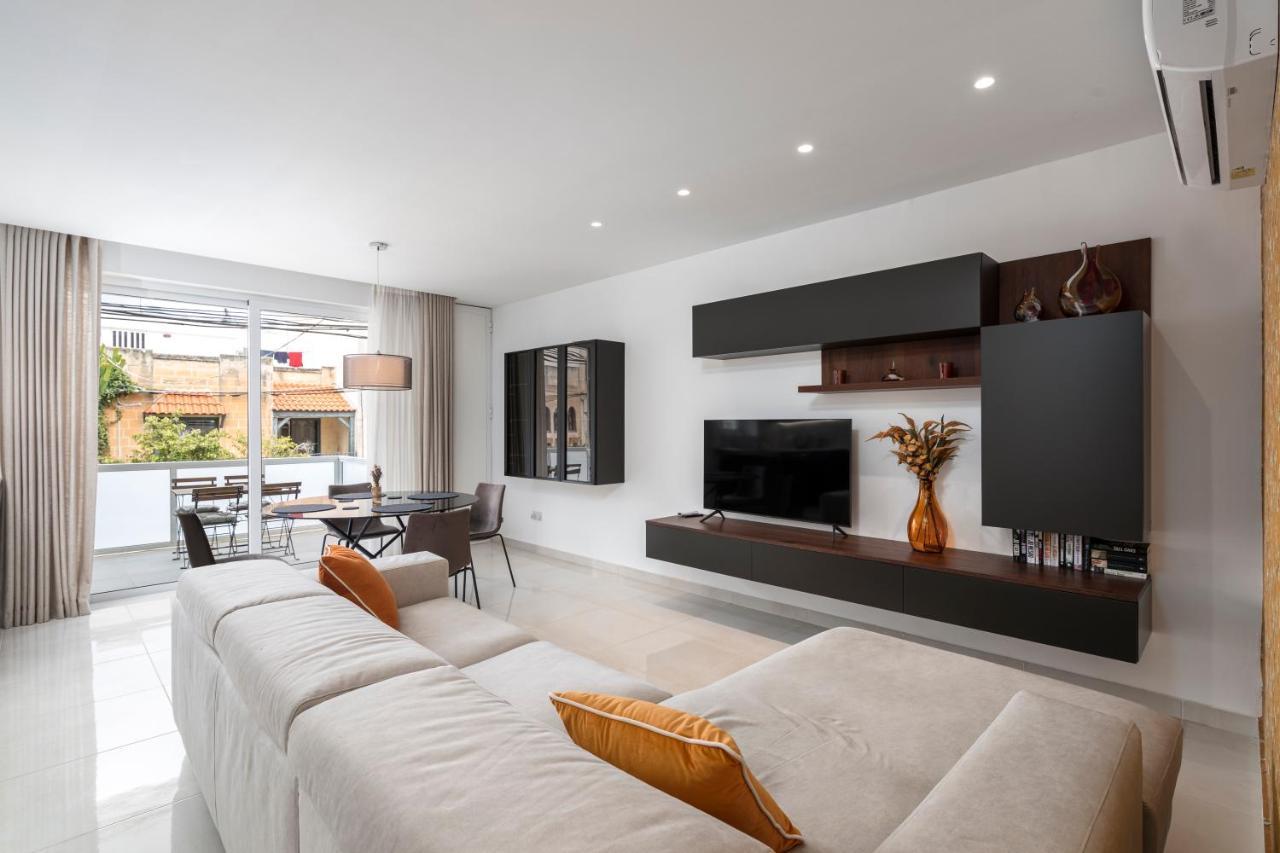 Modern 3Br Stylish Apartment With Large Balcony - Close To St Julians And St Georges Bay Is-Swieqi Esterno foto