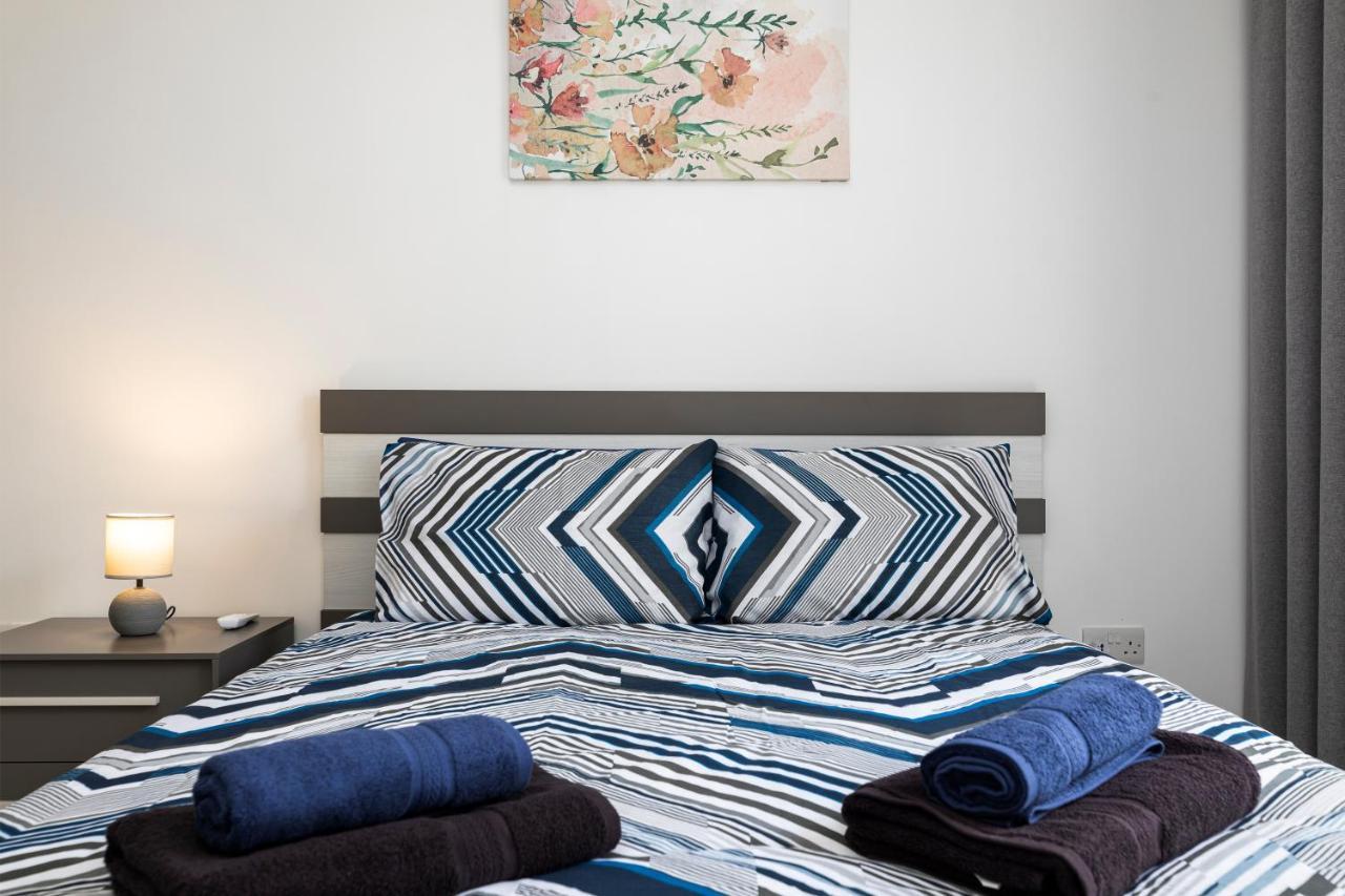 Modern 3Br Stylish Apartment With Large Balcony - Close To St Julians And St Georges Bay Is-Swieqi Esterno foto