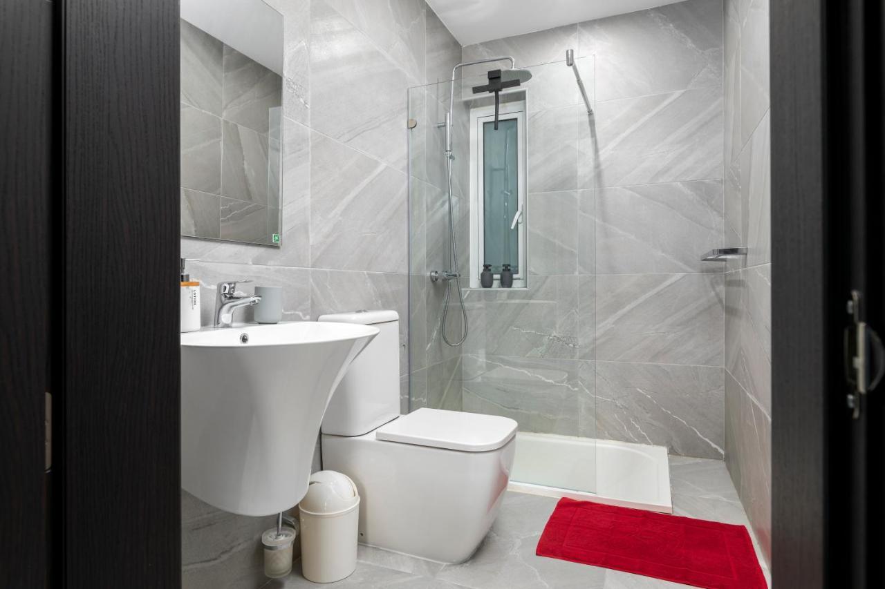 Modern 3Br Stylish Apartment With Large Balcony - Close To St Julians And St Georges Bay Is-Swieqi Esterno foto